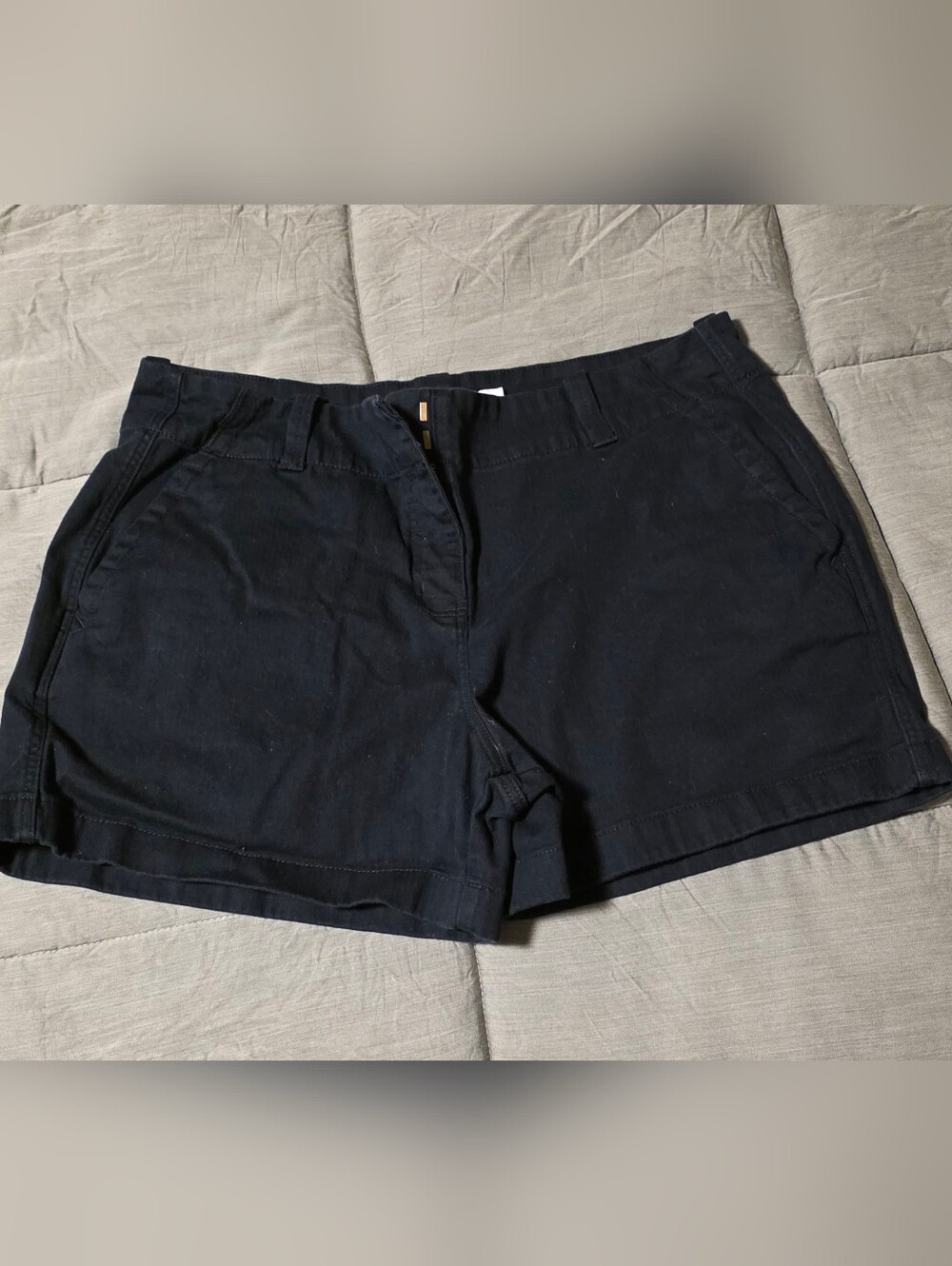 Vineyard Vines Black Shorts